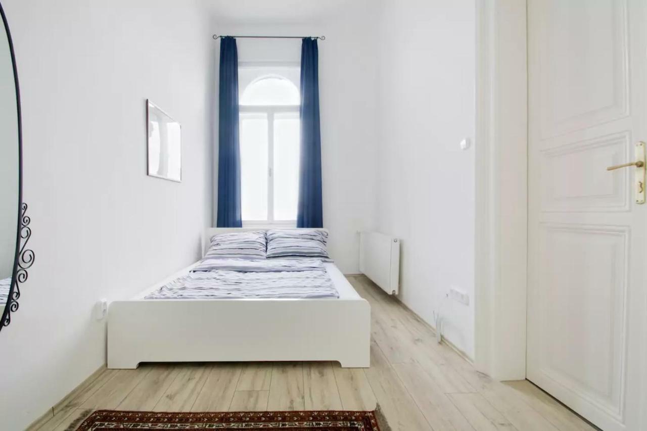 Apartment Andrassy Budapest Exterior photo
